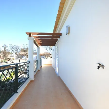 6 Bedrooms, Walking Distance To Amenities, Private Pool, Free Ac And Wifi 别墅 *