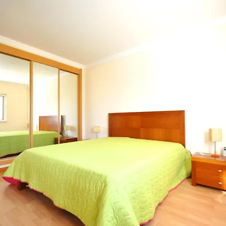 别墅 6 Bedrooms, Walking Distance To Amenities, Private Pool, Free Ac And Wifi