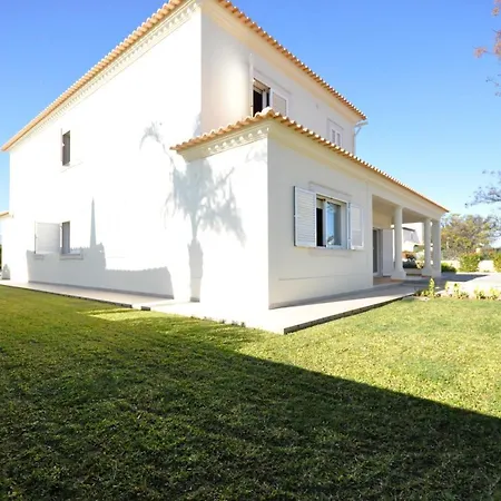 6 Bedrooms, Walking Distance To Amenities, Private Pool, Free Ac And Wifi Βίλα *